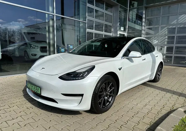 tesla Tesla Model 3 cena 172200 przebieg: 119406, rok produkcji 2019 z Tarnów